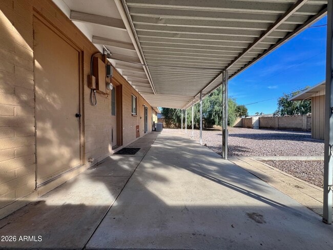 Building Photo - 551 W Gail Dr