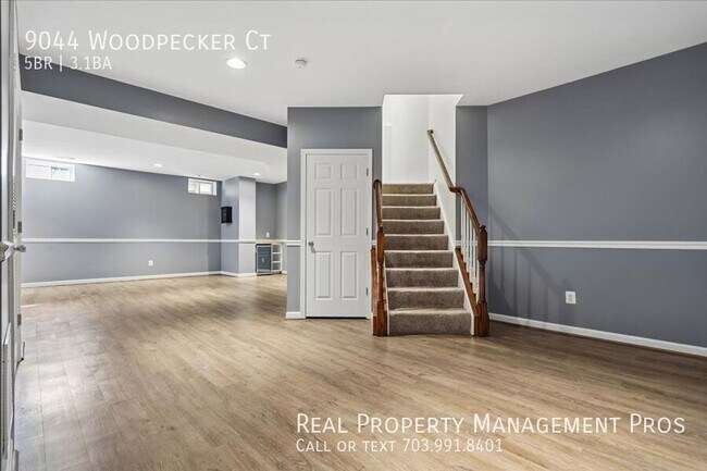 Building Photo - 9044 Woodpecker Ct