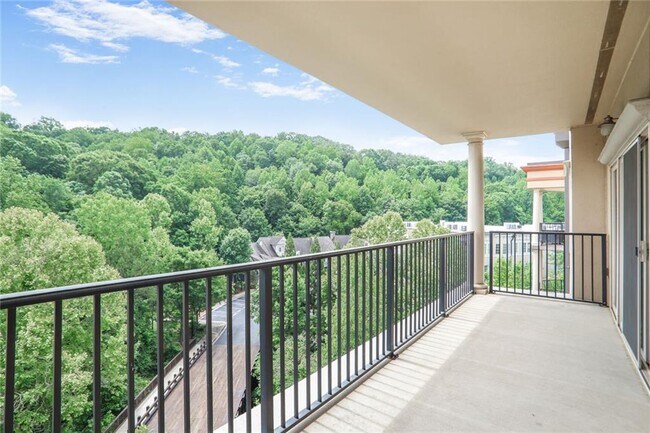 Building Photo - 200 River Vista Drive