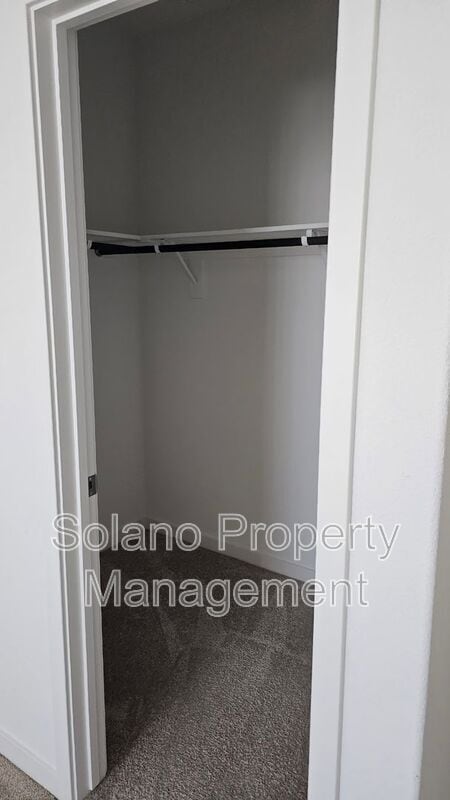 Building Photo - 1317 Essence Ln