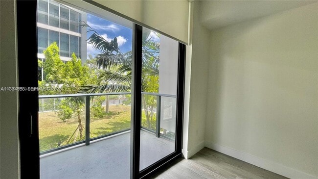 Building Photo - 2960 NE 207th St