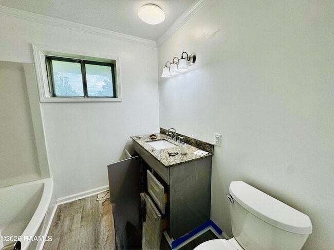 Building Photo - 1118 LA-357
