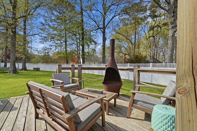 Building Photo - 5 Bedroom Home in Western Branch