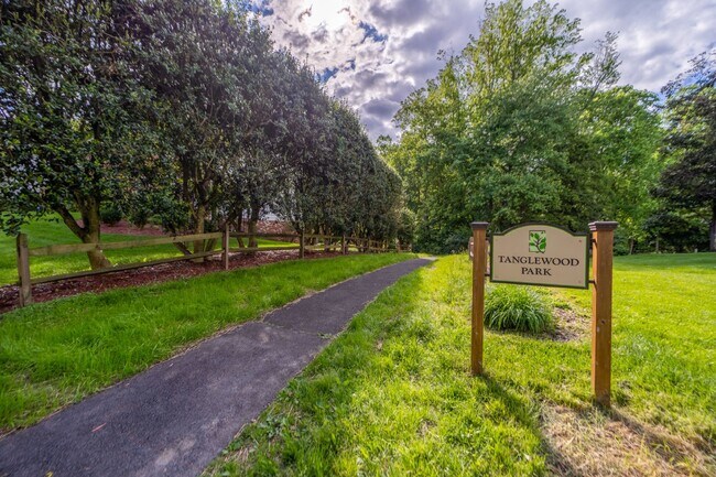 Building Photo - Extensively Renovated 4-Bedroom Home in Prime Location! Unbelievable custom kitchen.