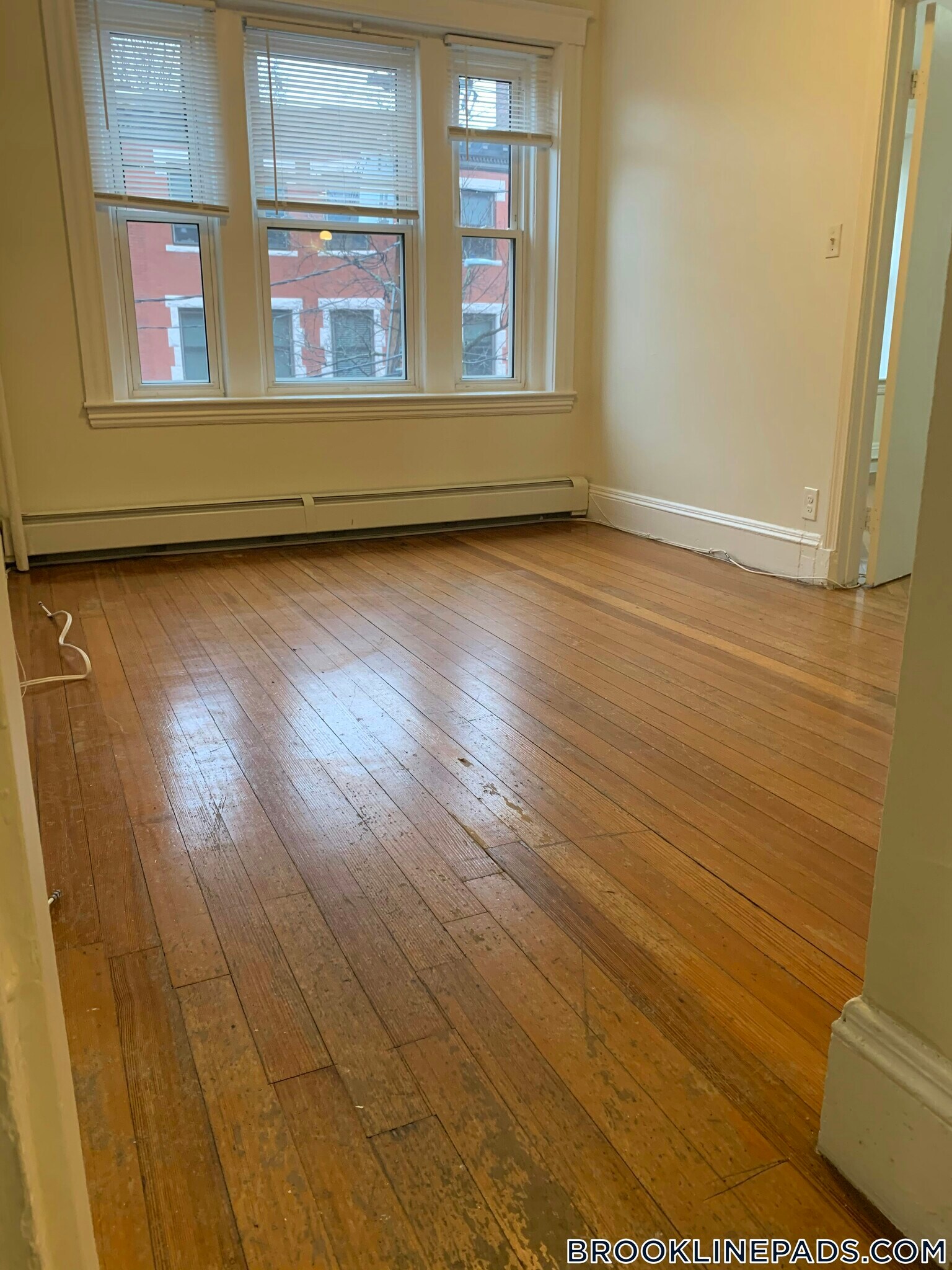 Building Photo - 208 Winthrop Rd