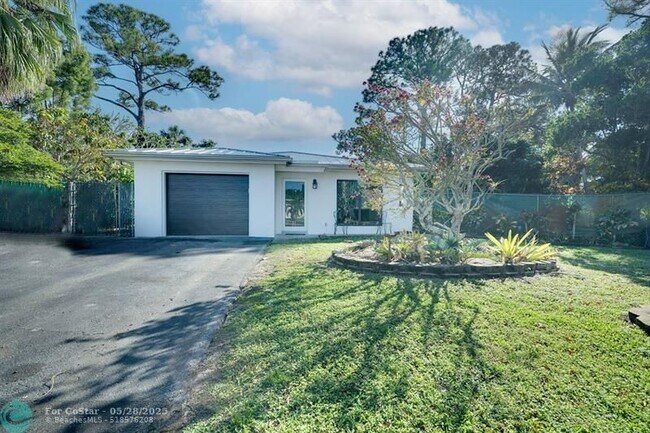 Building Photo - 5110 Cleveland Rd