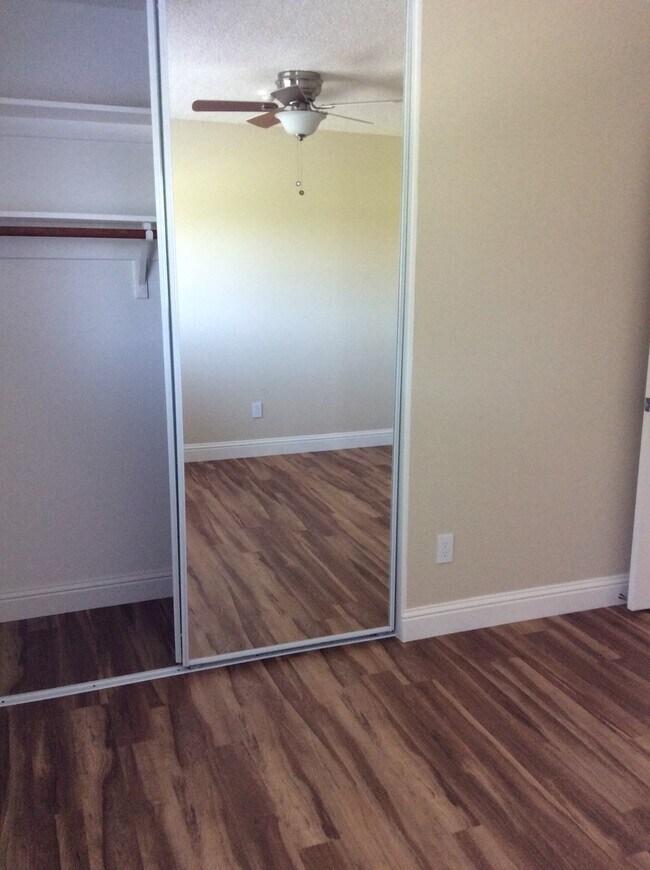 Building Photo - 1525 Atlanta Ct