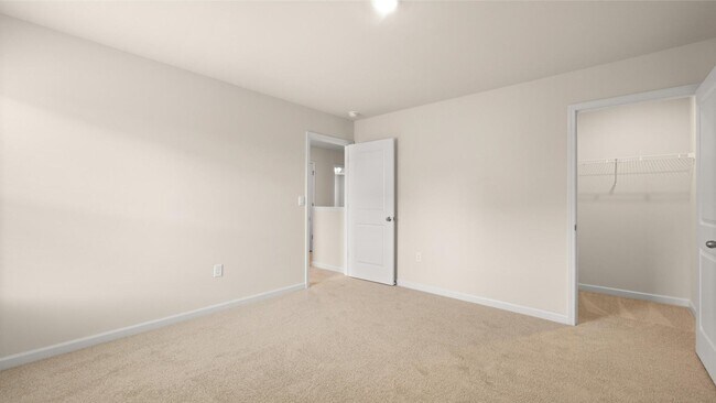 Building Photo - 4 Bedroom 2.5 Bath in Grovetown