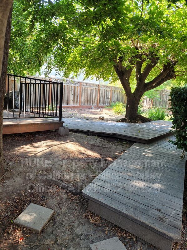 Building Photo - 108 Anne Way