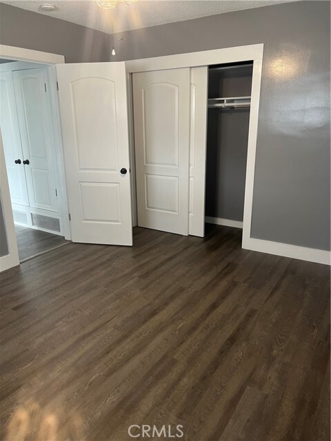 Building Photo - 606 N Eileen Ave