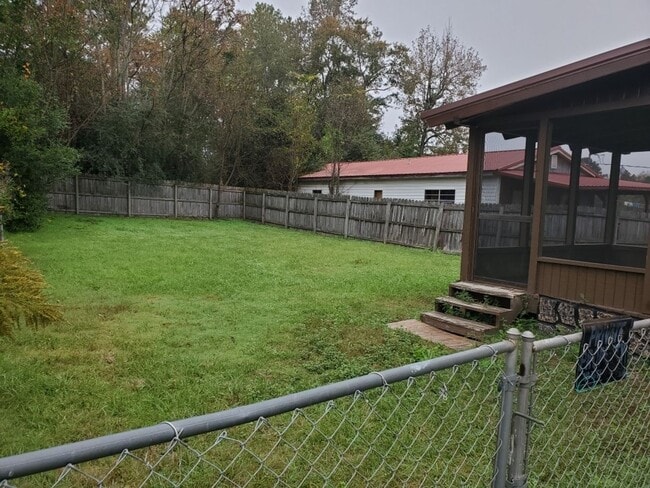 Building Photo - Move in Ready!!3 Bedroom 2 Bath Home in Lee County--Moved in Special!!