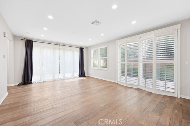 Building Photo - 204 Desert Bloom