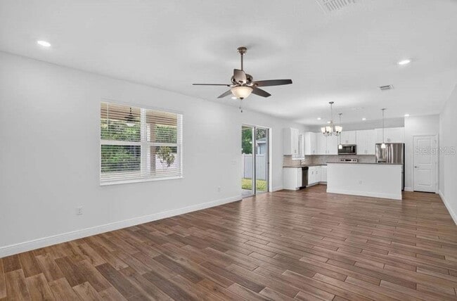 Building Photo - 16420 Winding Preserve Cir