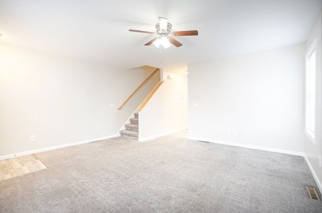 Building Photo - 160 Goodwin St