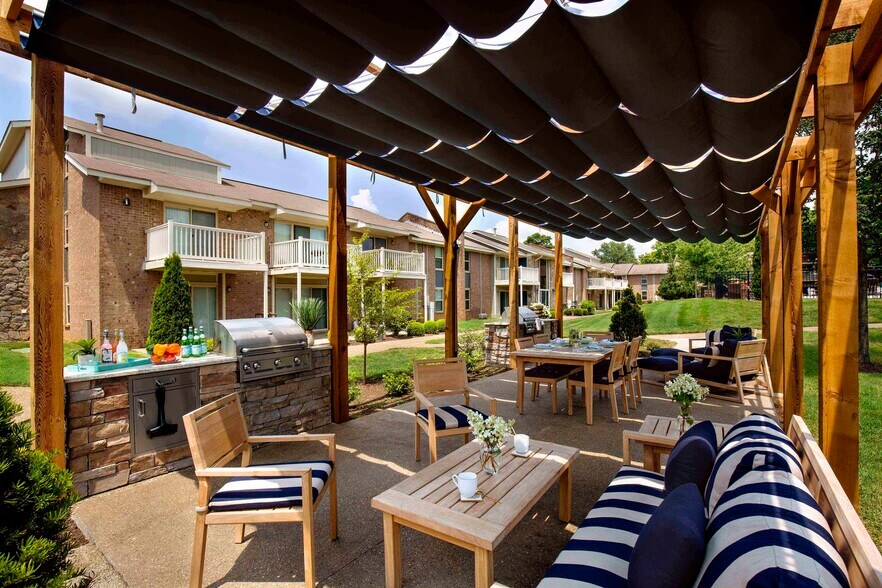 Plainview Apartments 1000 Stone Spring Way Louisville KY 40223