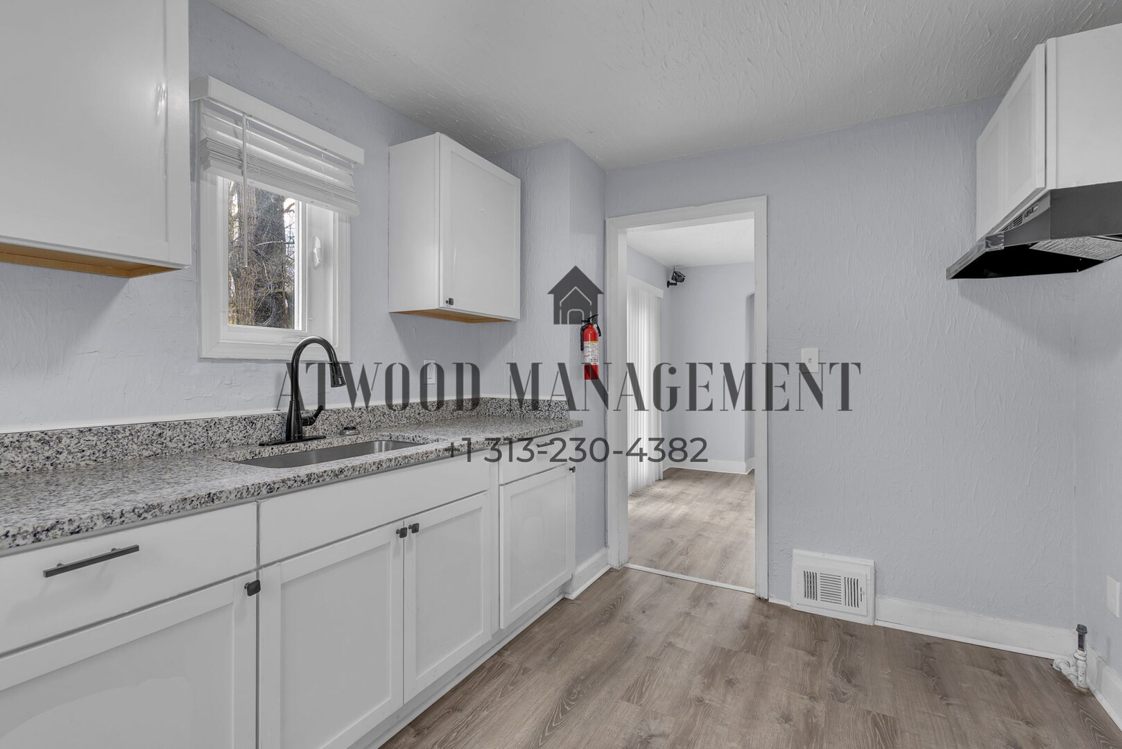 Building Photo - This beautifully updated 3-bedroom, 1-bath single-family home is ready for move-in!