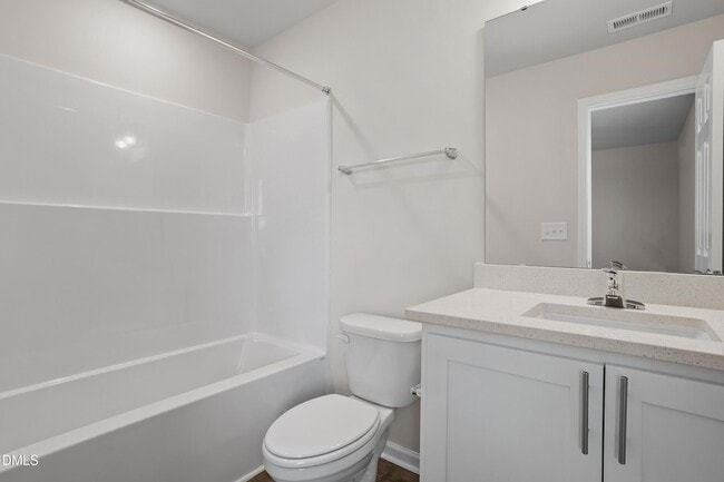 Building Photo - 1025 Peony Ln