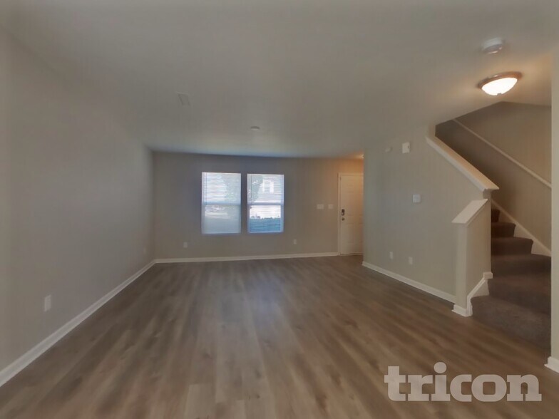 Building Photo - 2911 Wolfgang Way