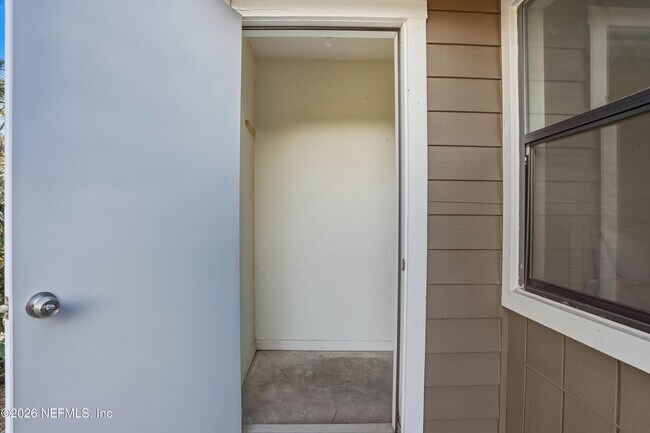 Building Photo - 8329 Derbyshire Pl