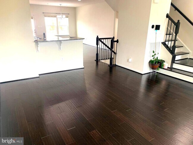 Building Photo - 9457 Virginia Jane Way