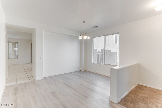 Building Photo - 523 Moses Lake Ct