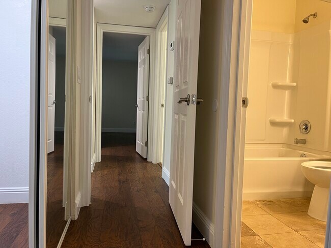 Building Photo - 3545 Grove St