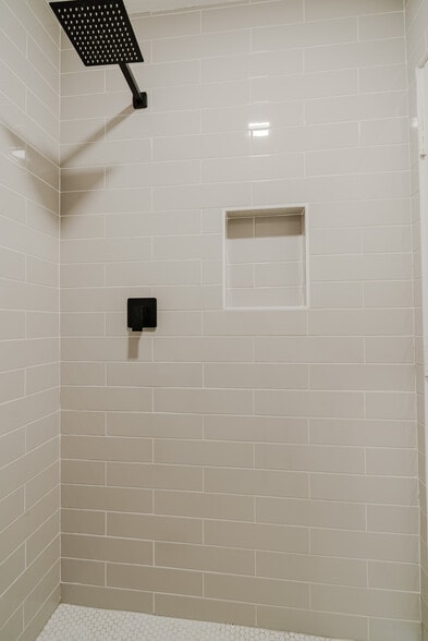 Building Photo - 52801 Avenida Alvarado