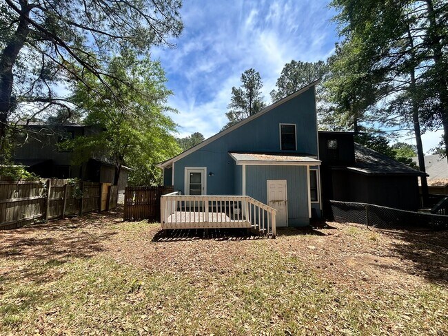 Building Photo - 6466 Kelmscot Ct