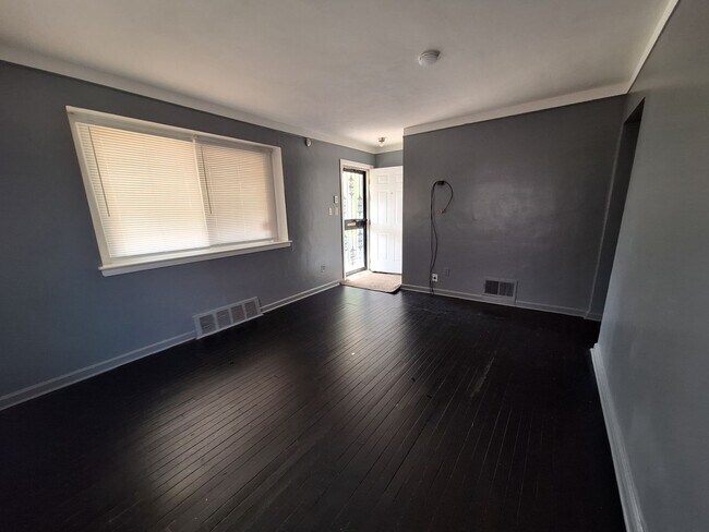 Building Photo - 6338 Lodewyck St