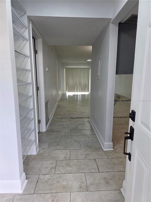 Building Photo - 3821 N Oak Dr