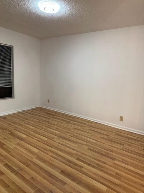 Building Photo - 301 Olivewood Pl