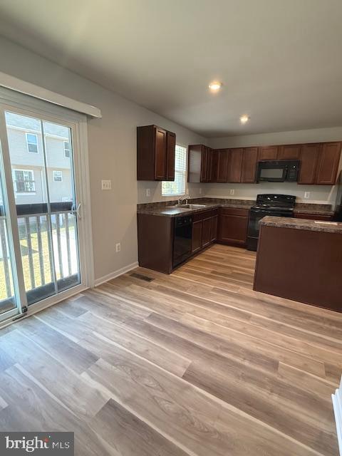Building Photo - 104 Reign Wy