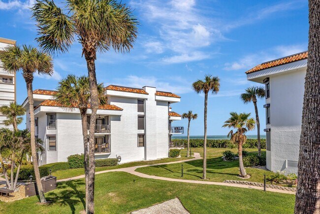 Building Photo - 4100 N Hwy A1A