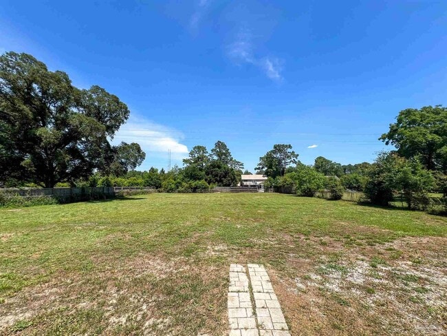 Building Photo - 7342 Wymart Rd