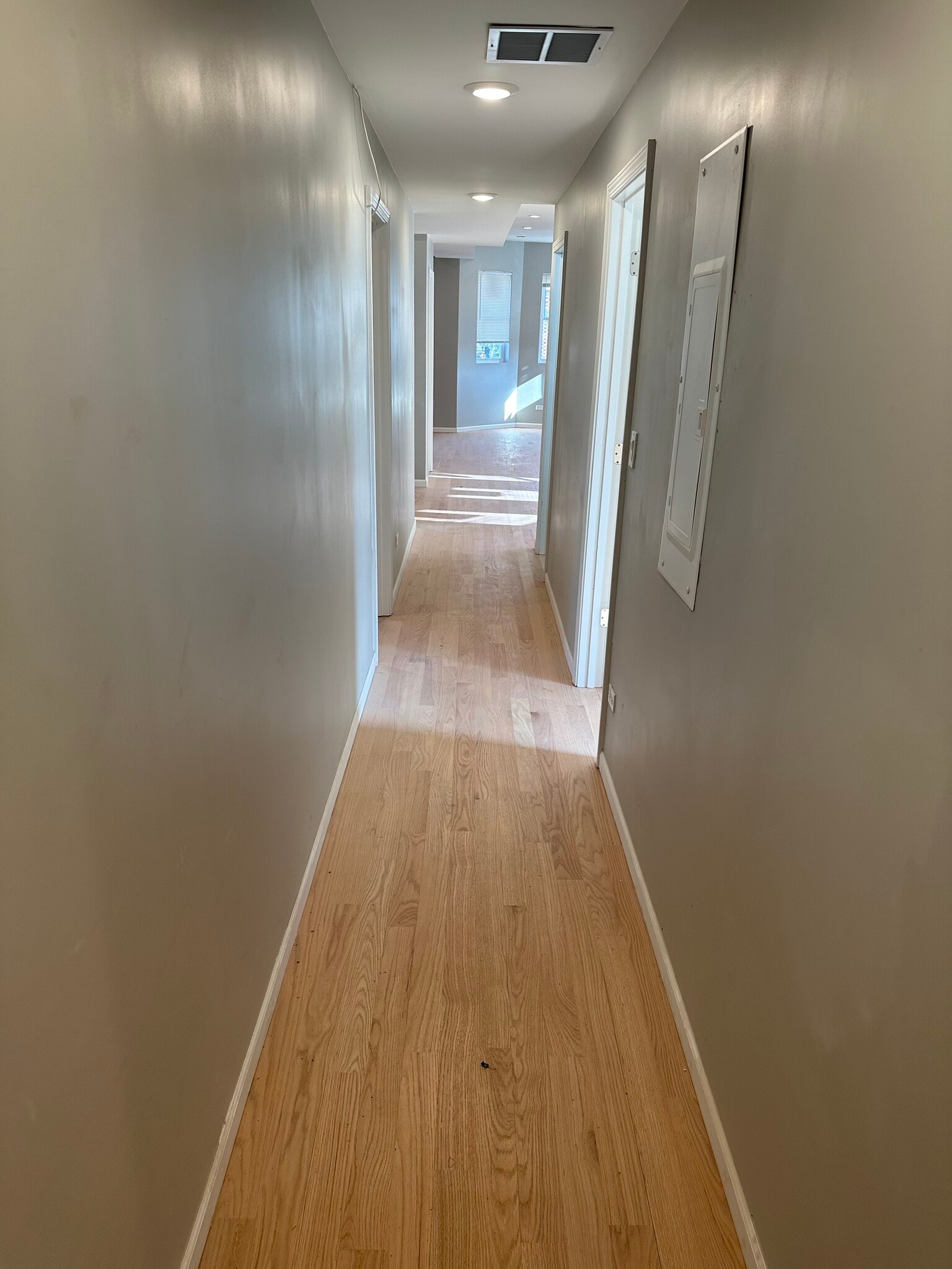 Building Photo - 3404 N Lavergne Ave