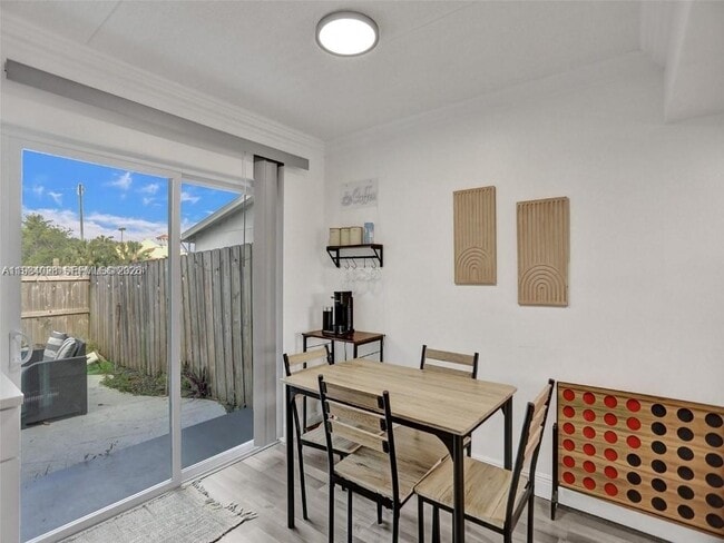 Building Photo - 3603 Townhouse Ct