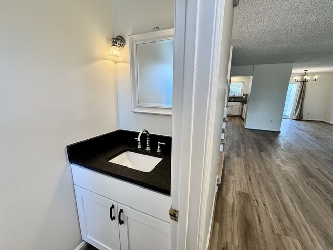 Building Photo - Completely Renovated & Ready 02-25-26! 2 Primary Suites, All Appliances Convey and Dog-Friendly!