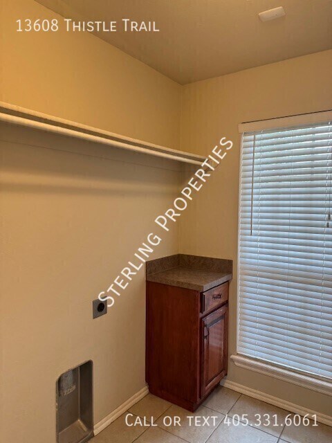 Building Photo - 13608 Thistle Trail
