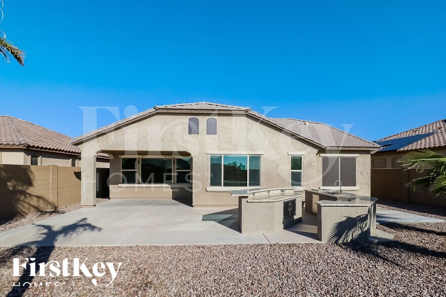 Building Photo - 19621 W Grant St