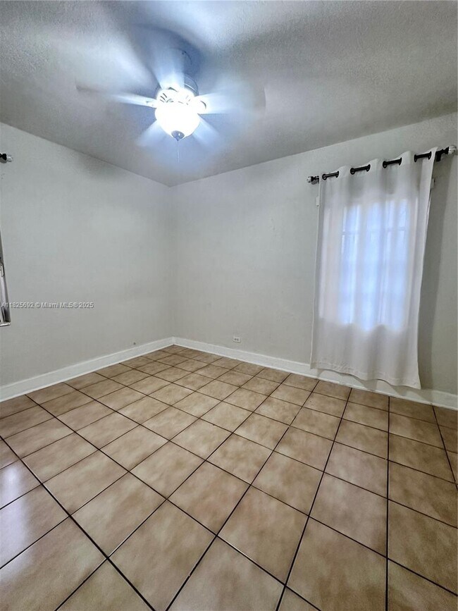 Building Photo - 3903 W Flagler St