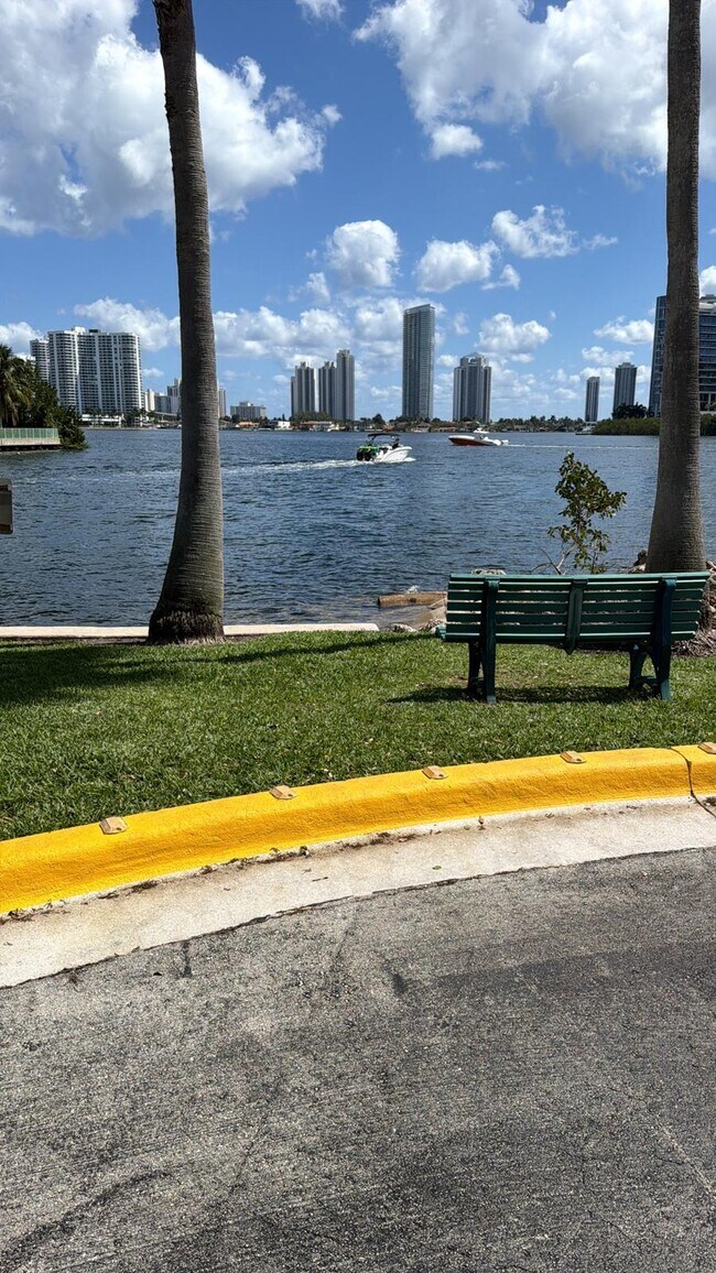 Building Photo - 3225 NE 184th St