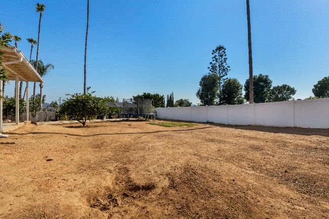 Building Photo - 1519 Tibidabo Dr