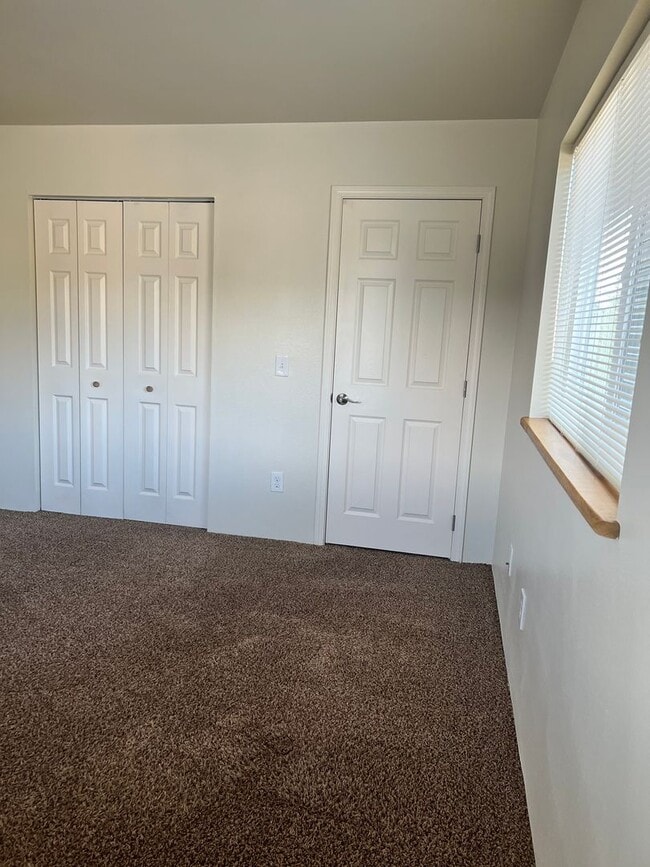 Building Photo - 644 Fillmore St