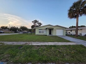 Building Photo - 400 Count St