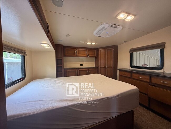 Building Photo - 12870 US-92