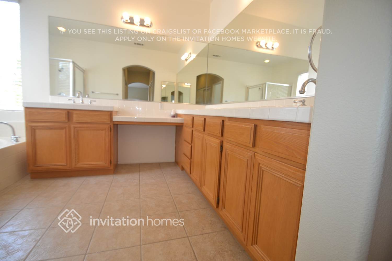 Building Photo - 22830 Oak Knoll Dr