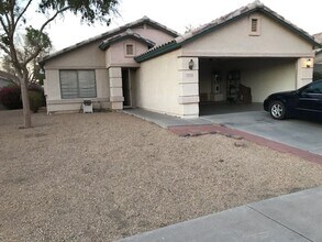 Building Photo - 3 bed 2 bath Camelback & 83rd Ave