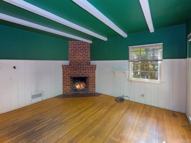 Building Photo - 12060 Laurel Terrace Dr