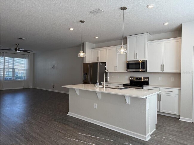 Building Photo - 6349 Glory Bower Dr