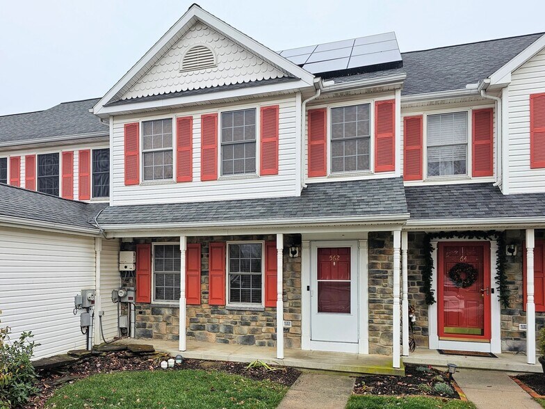 Building Photo - 562 Wood Duck Dr